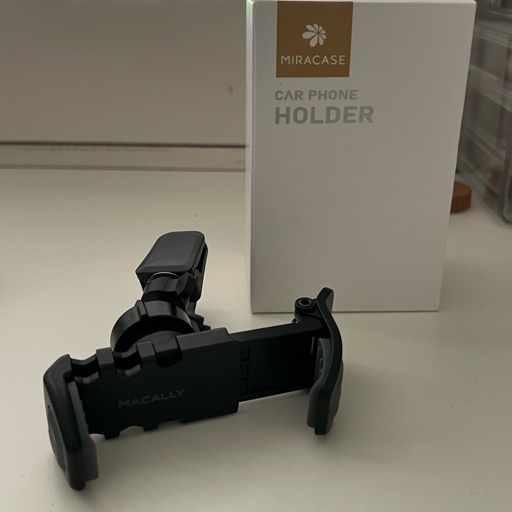 Brand New! Car phone holder